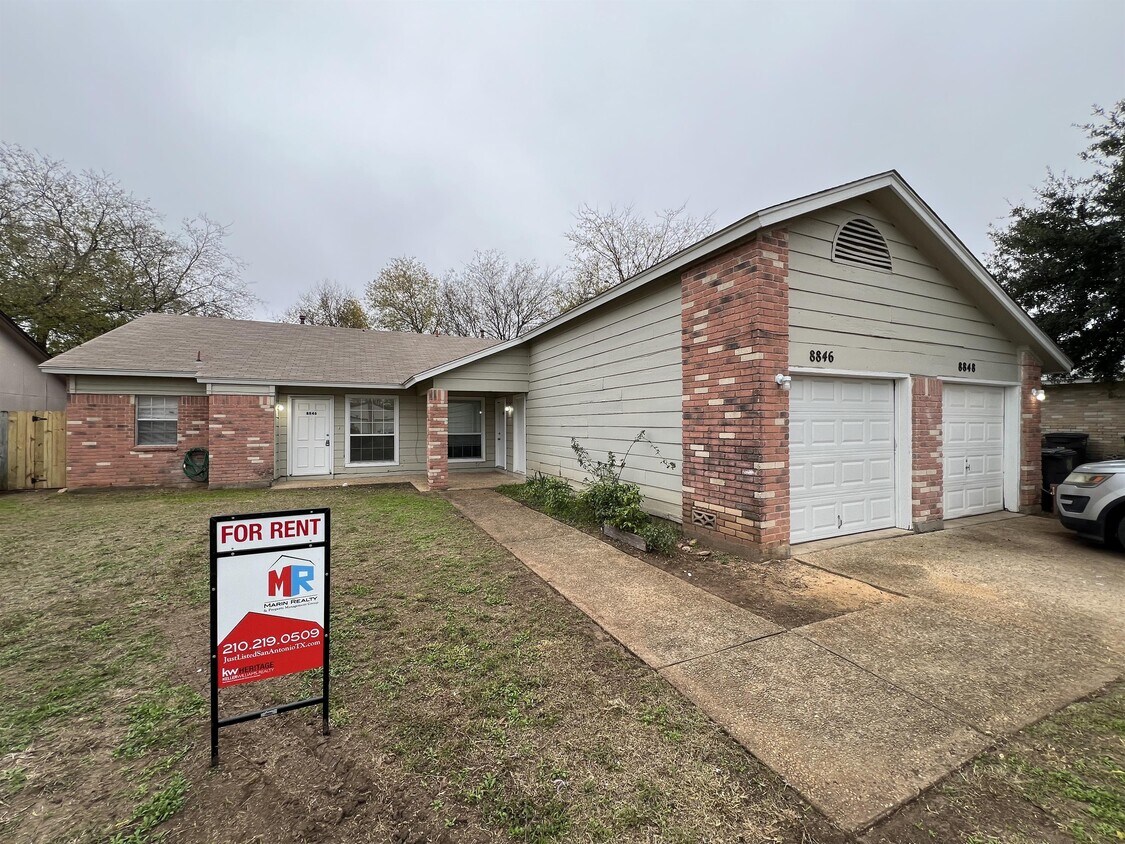 Foto principal - 8846 Meadow Range St