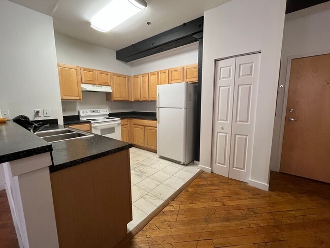 Interior Photo - 1877 Lofts