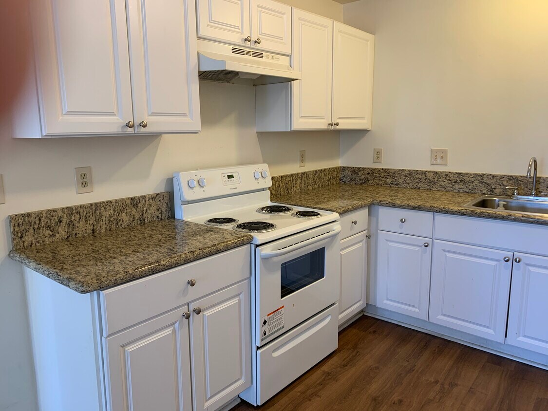 1604 Montecito Rd, Ramona, CA 92065 Condo for Rent in Ramona, CA