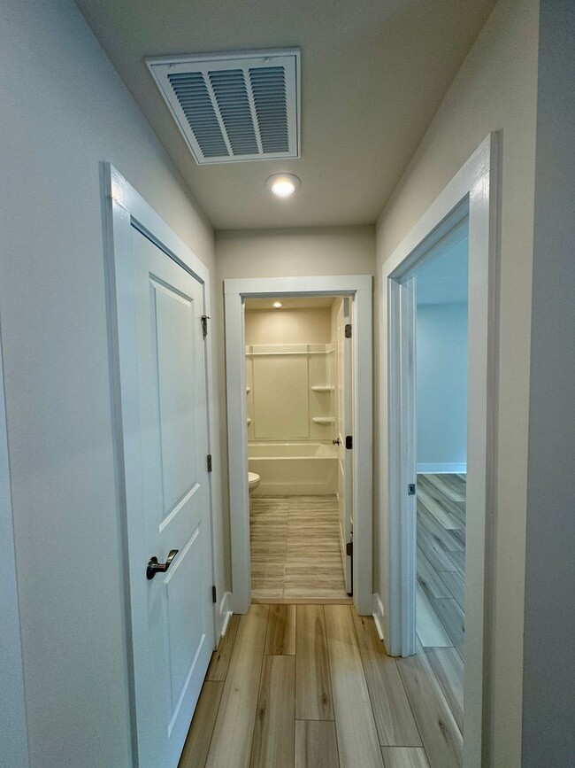 Foto del edificio - Luxury upscale 4BR, 3.5BA townhome located...