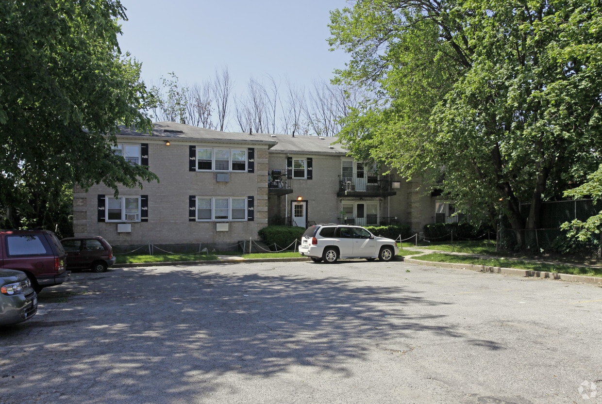 1020 Willowbrook Rd, Staten Island, NY 10314 Apartments in Staten