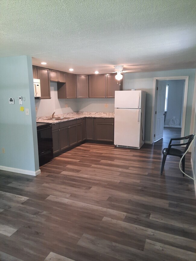 Cocina - 4722 Fairway Dr S