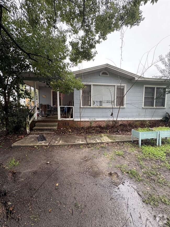 Building Photo - 1302 Melvin St
