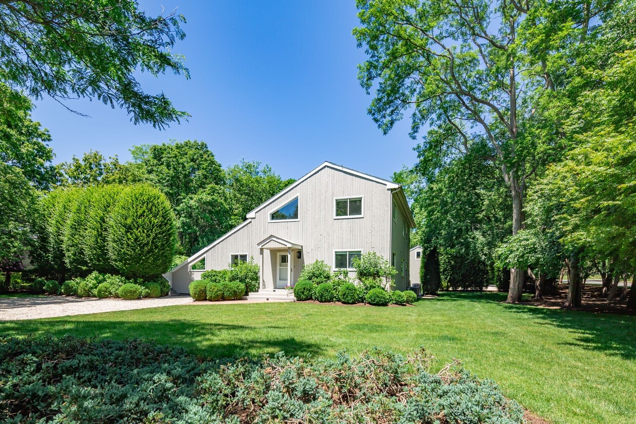 331 Meadows W, Bridgehampton, NY 11932 House Rental in Bridgehampton