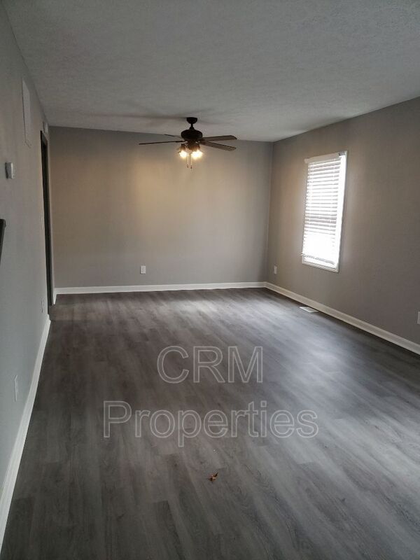 Building Photo - 2200 Sibley Dr