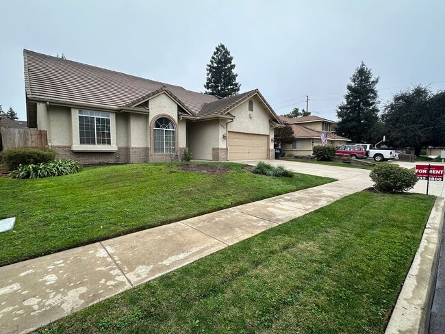 Foto del edificio - NE Visalia home coming soon