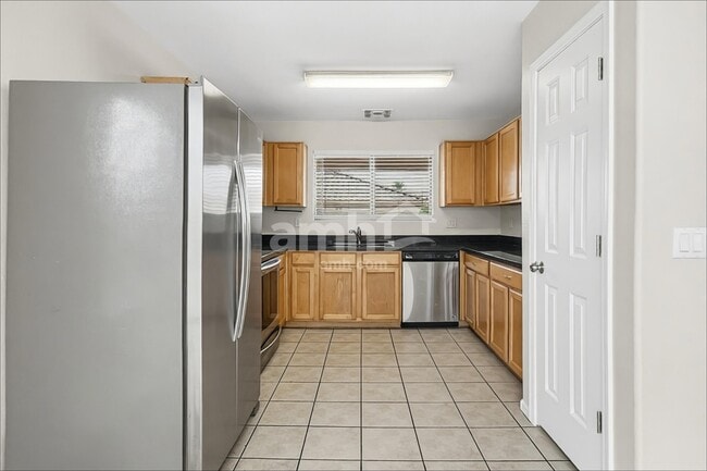Foto del edificio - 6133 S Wilson Dr