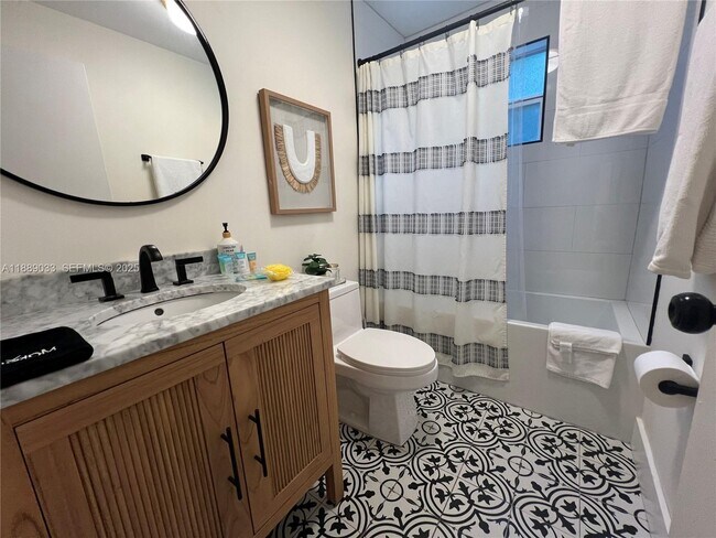 Foto del edificio - 3102 SW 10th St