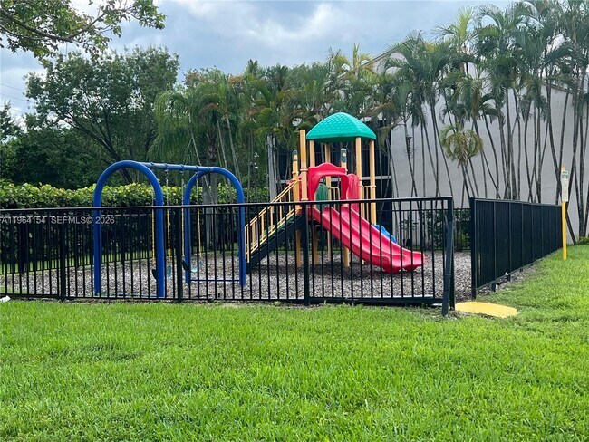 Foto del edificio - 805 N Franklin Ave