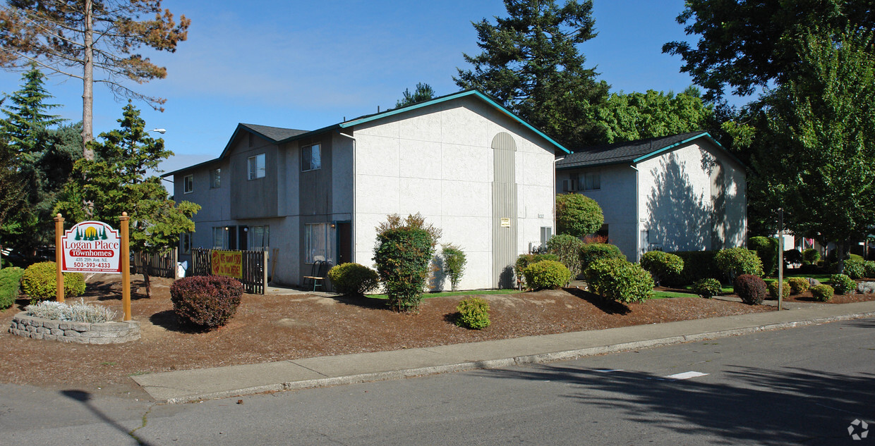 Primary Photo - Logan Place Townhomes