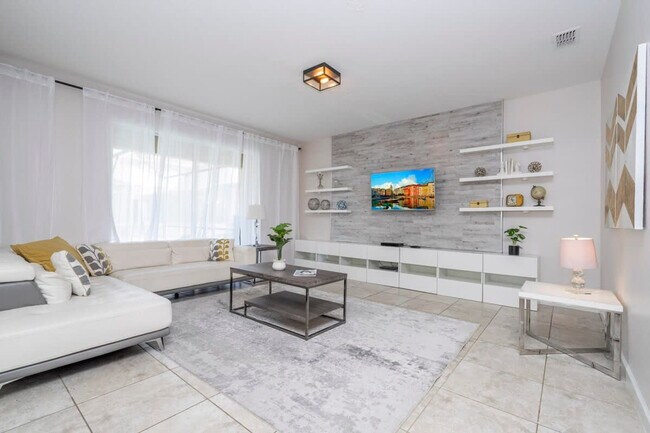 Foto del edificio - 2934 Buccaneer Palm Rd
