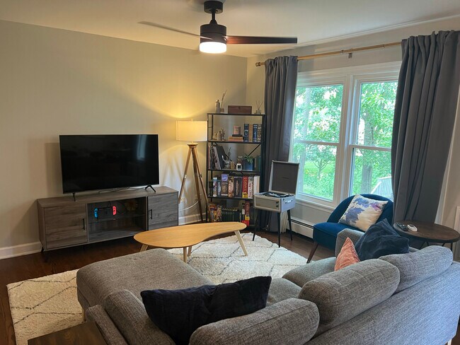 Foto del edificio - 1414 Elmwood Ave