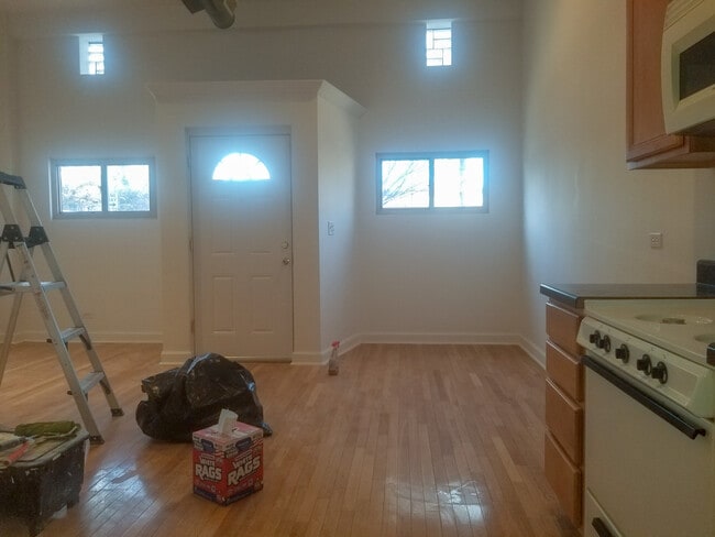 Building Photo - 2511 W Winona St