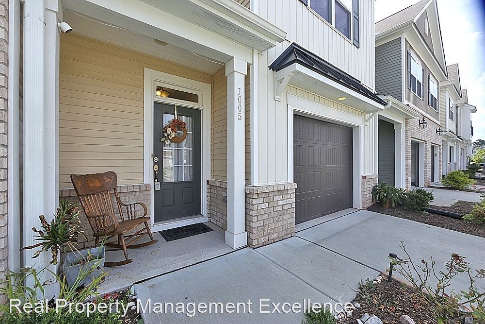 Foto principal - 3 br, 2.5 bath House - 1005 Historic Circle