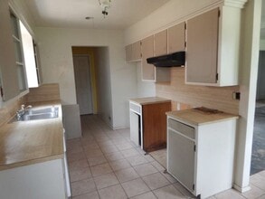 Building Photo - 5431 45th St