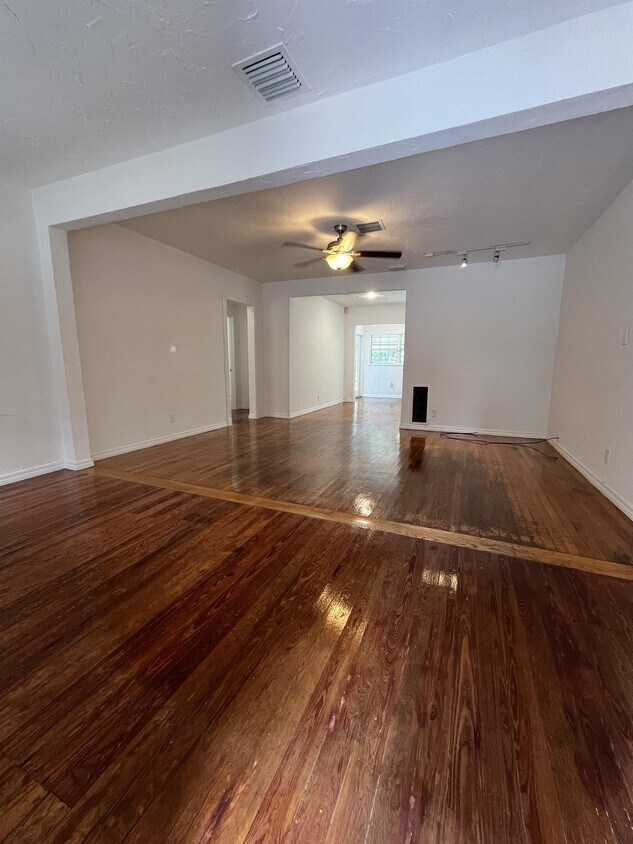 Photo - 441 NE 2nd Ave (Fort Lauderdale, FL)