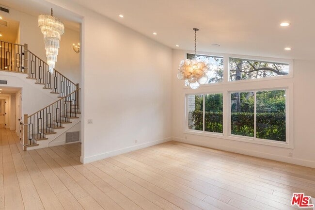 Building Photo - 9823 Cardigan Pl