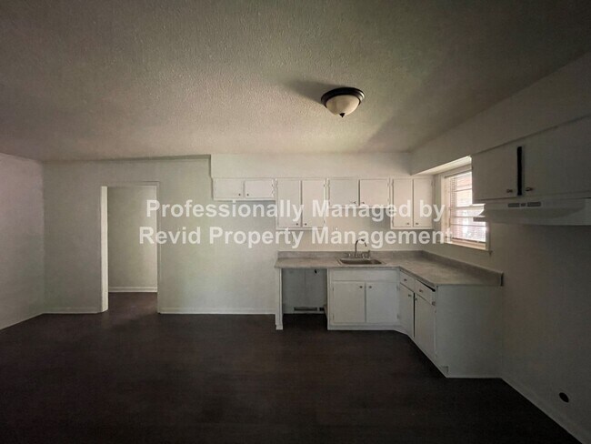 Foto del edificio - SECTION 8 ACCEPTED