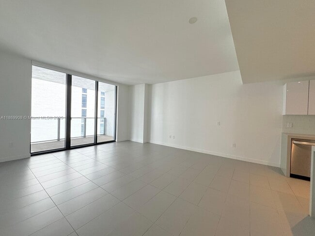 Foto del edificio - 1600 NE 1st Ave
