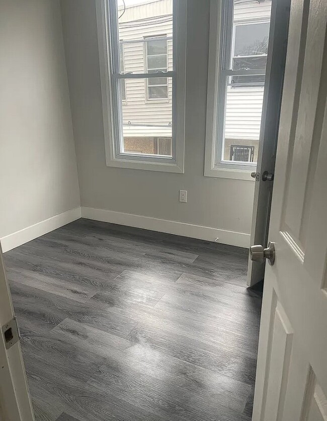 Foto del edificio - 2128 N Corlies St