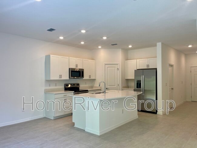 Building Photo - 2123 Hallier Cv
