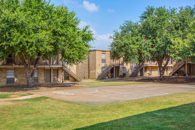 Foto del edificio - Bear Creek Apartments