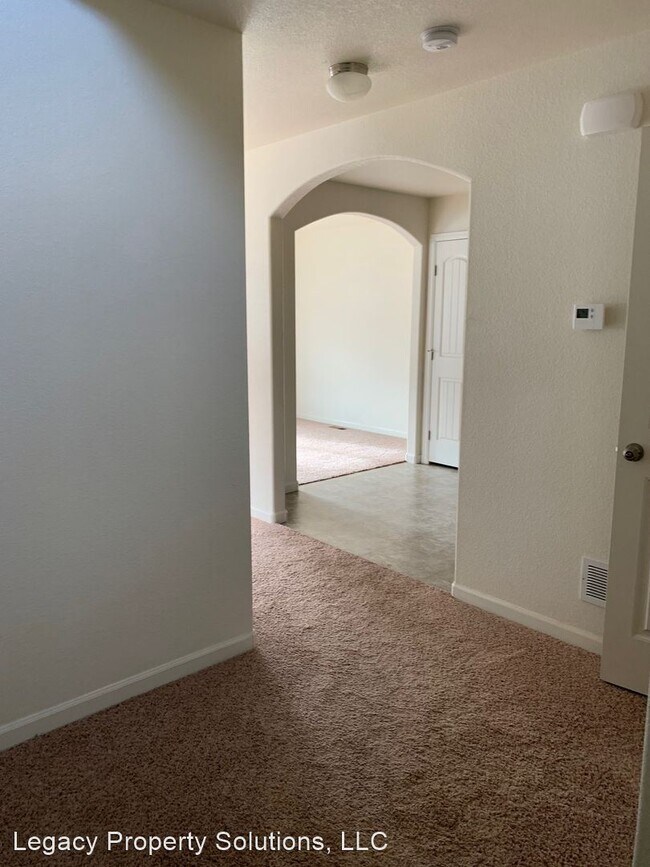 Building Photo - 3 br, 2.5 bath House - 3821 Fire Walker Trail