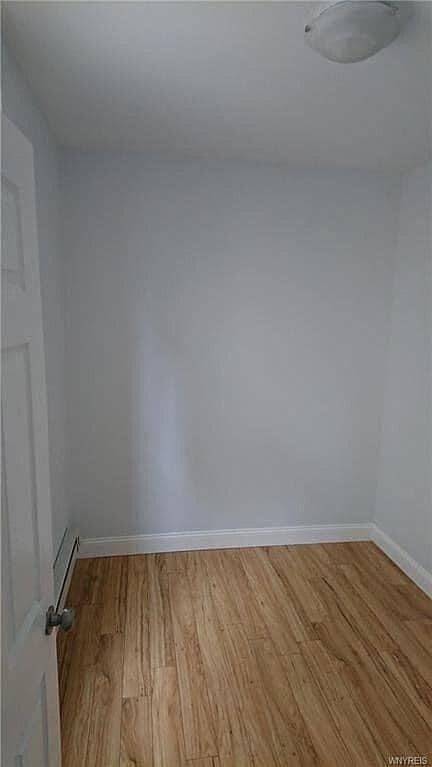 Foto del edificio - 24 S Putnam St