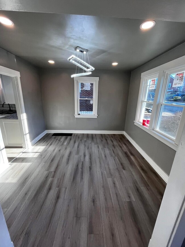 Foto del edificio - 3727 Woodrow Ave