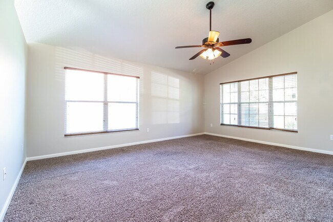 Foto del edificio - 2856 Snowy Owl Ct