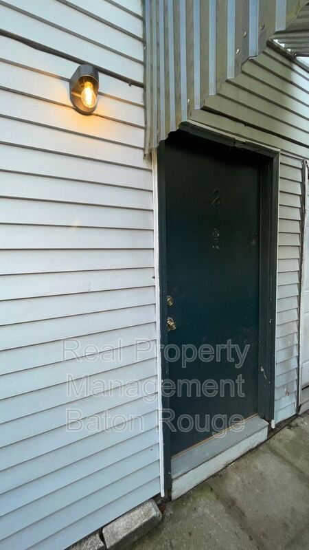 Foto del edificio - 10952 Cherry Hill Ave