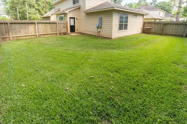 Building Photo - 3619 Spy Glass Hill Dr