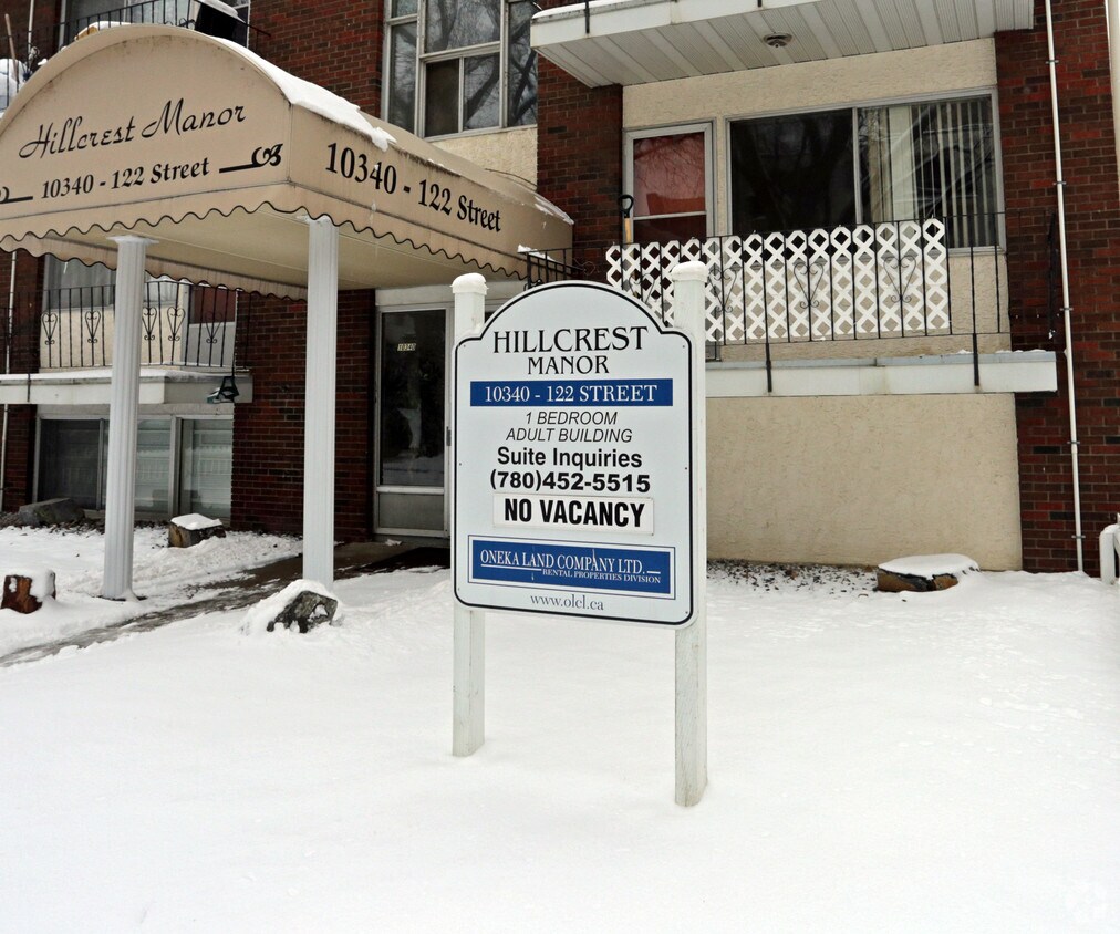 Building Photo - Hillcrest Manor