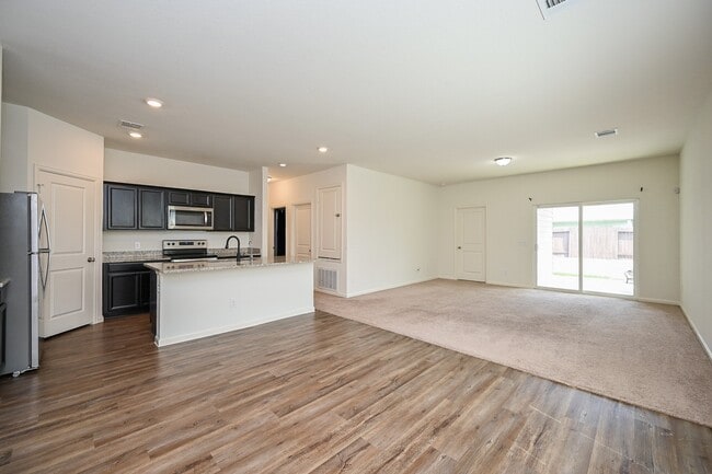 Building Photo - 13535 Wembley Heights Dr