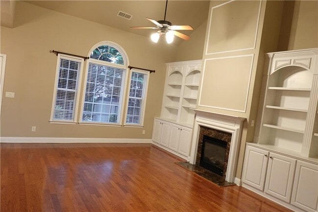 Foto del edificio - 3462 Blanding Ct