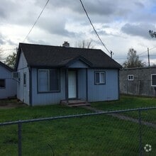 Building Photo - 1011 SW Isham St
