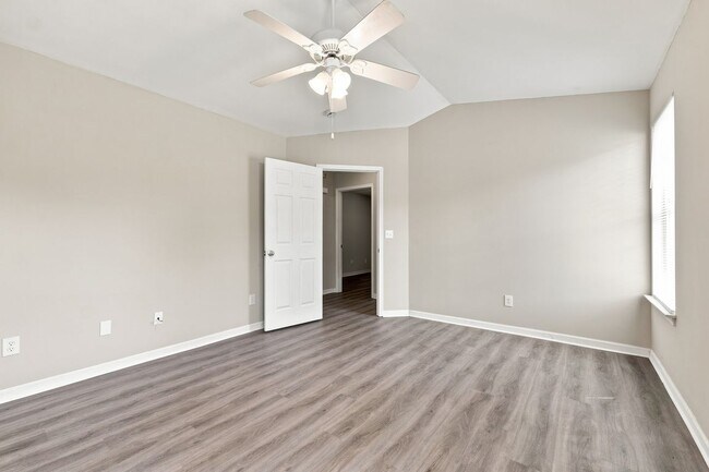 Foto del edificio - 3 Franklinwood Dr