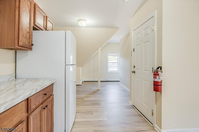 Building Photo - 7 Washington St