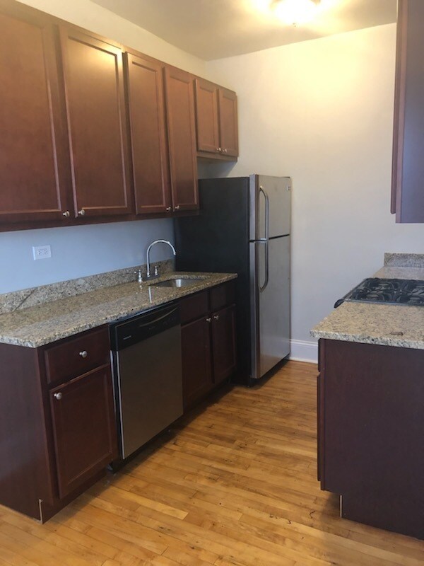 Foto del edificio - 1303 Elmwood Ave