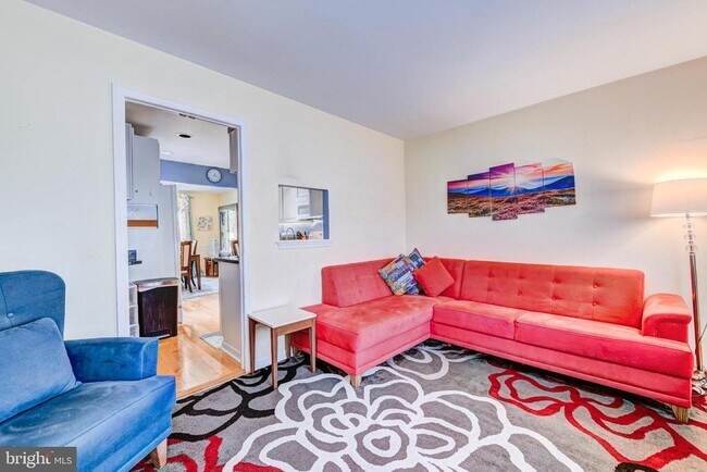 Foto del edificio - 114 Pinecrest Ln