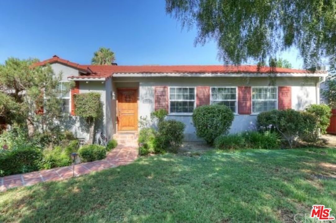 Foto principal - 4721 Greenbush Ave