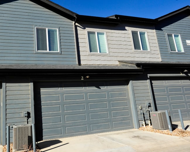 Building Photo - 3014 Barnstormer St