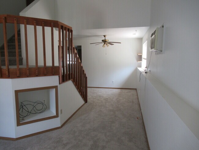 Building Photo - 5208 Solar Ridge Dr