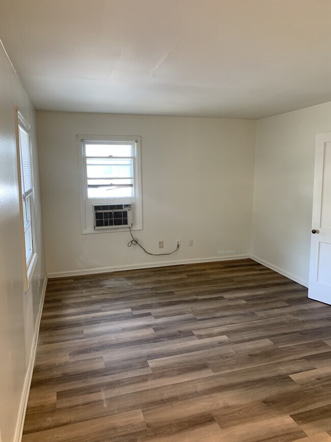 Foto del edificio - 625 W 8th Ave