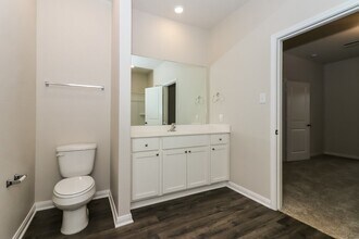 Building Photo - 420 Polly Grv Dr