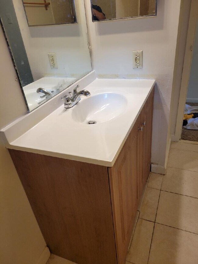 1536 Northgate Sq Unit 31, Reston, VA 20190 Condo for Rent in Reston