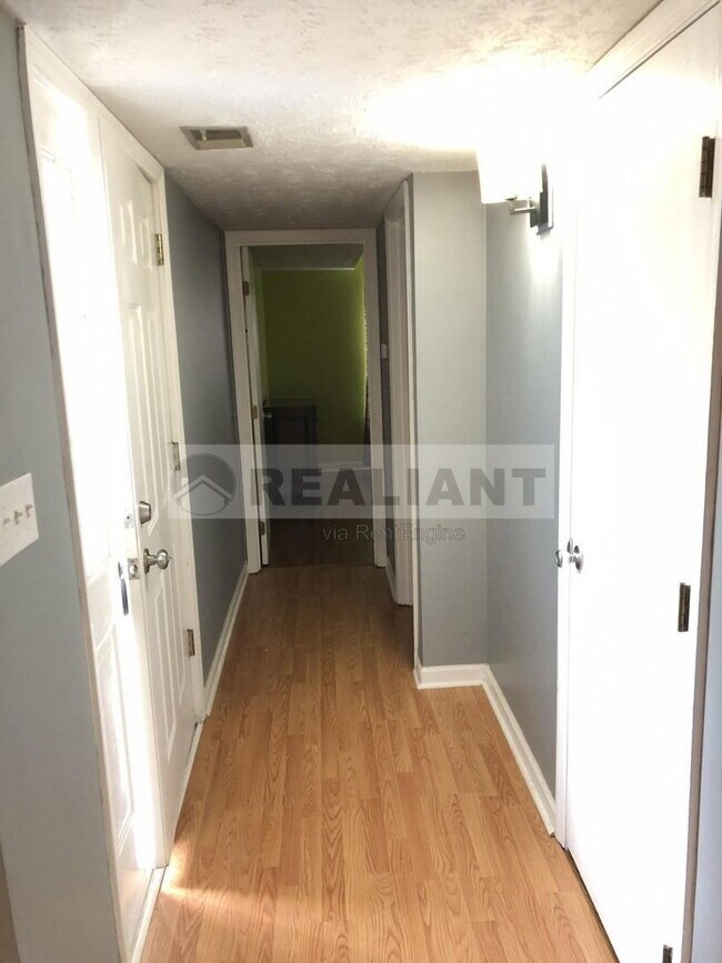 Foto del edificio - 1673 Prairie Cir