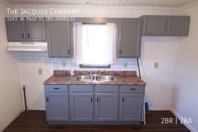 Foto del edificio - 3263 W Page St