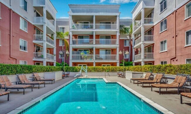 Building Photo - 3740 Santa Rosalia Dr