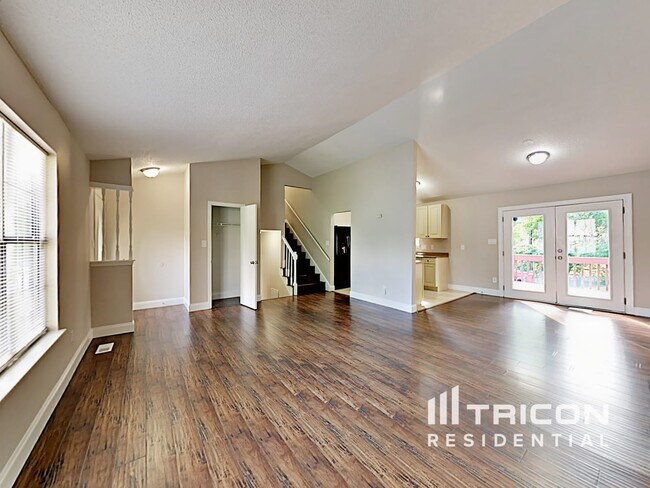 Foto del edificio - 5801 Leaf Ct